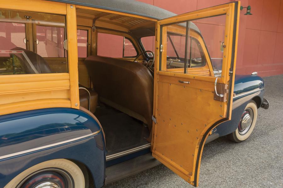 Детали экстерьера Ford V8 Super Deluxe Station Wagon (11A-79B) 1941 года  (фото 5 из 29)